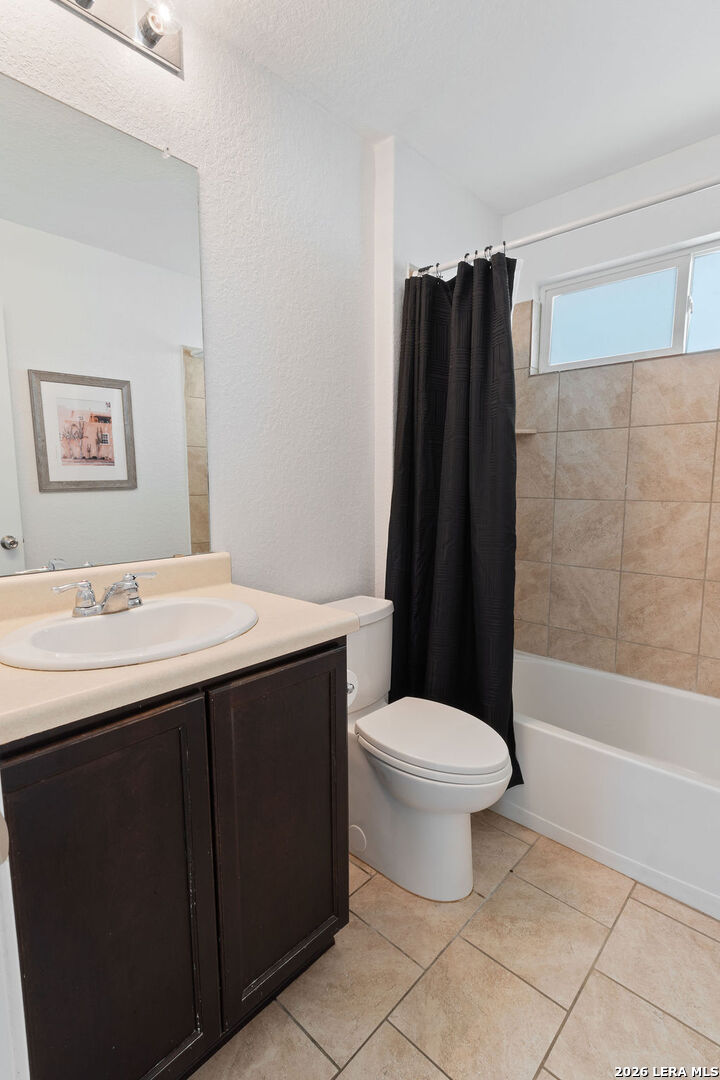 8855 Belgian Falls San Antonio TX 78254