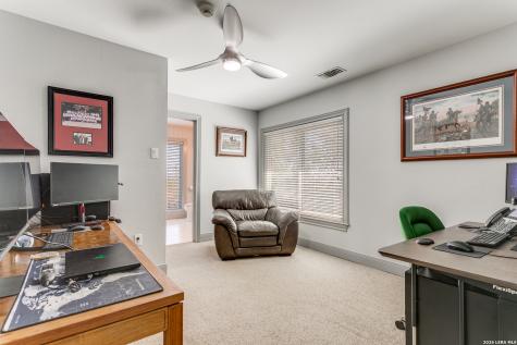 27359 Smithson Valley San Antonio TX 78261
