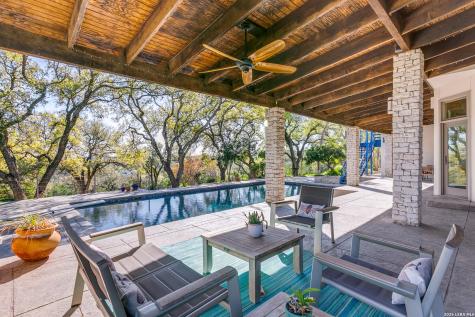 27359 Smithson Valley San Antonio TX 78261
