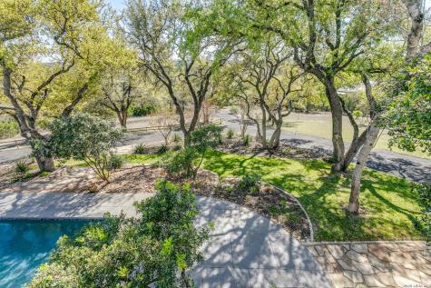 27359 Smithson Valley San Antonio TX 78261