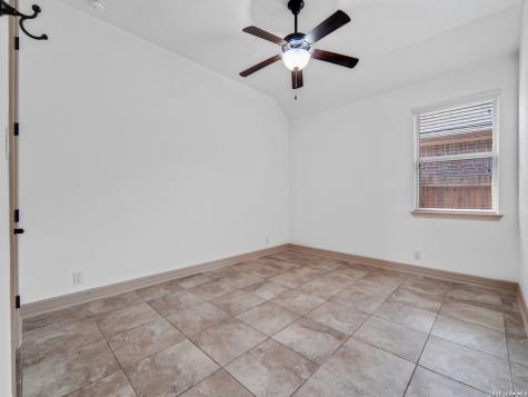 904 Beechwood New Braunfels TX 78130