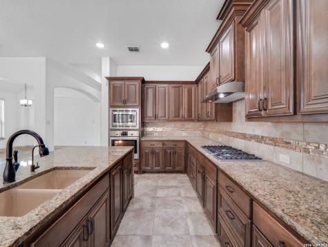 904 Beechwood New Braunfels TX 78130