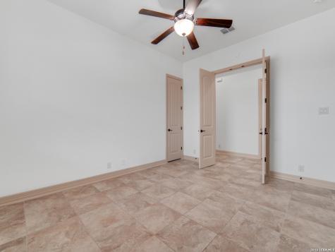 904 Beechwood New Braunfels TX 78130