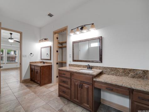 904 Beechwood New Braunfels TX 78130