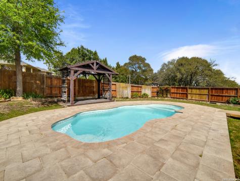 904 Beechwood New Braunfels TX 78130