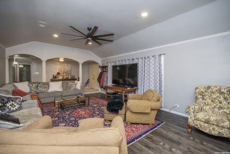 101 Glentower Drive San Antonio TX 78213