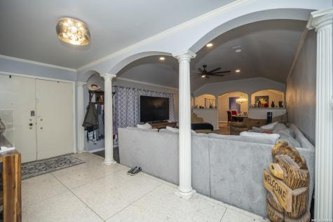 101 Glentower Drive San Antonio TX 78213