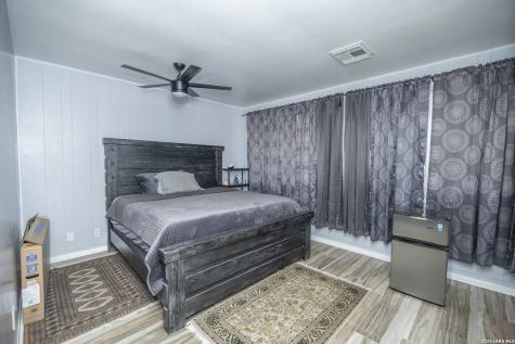 101 Glentower Drive San Antonio TX 78213