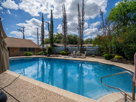 101 Glentower Drive San Antonio TX 78213