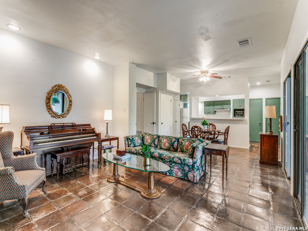 20 Garden Square San Antonio TX 78209