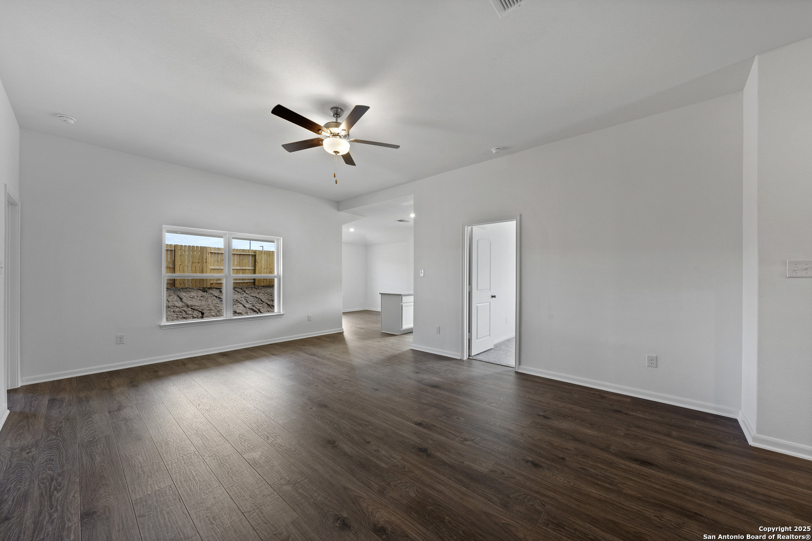 16170 Farmer Lytle TX 78052