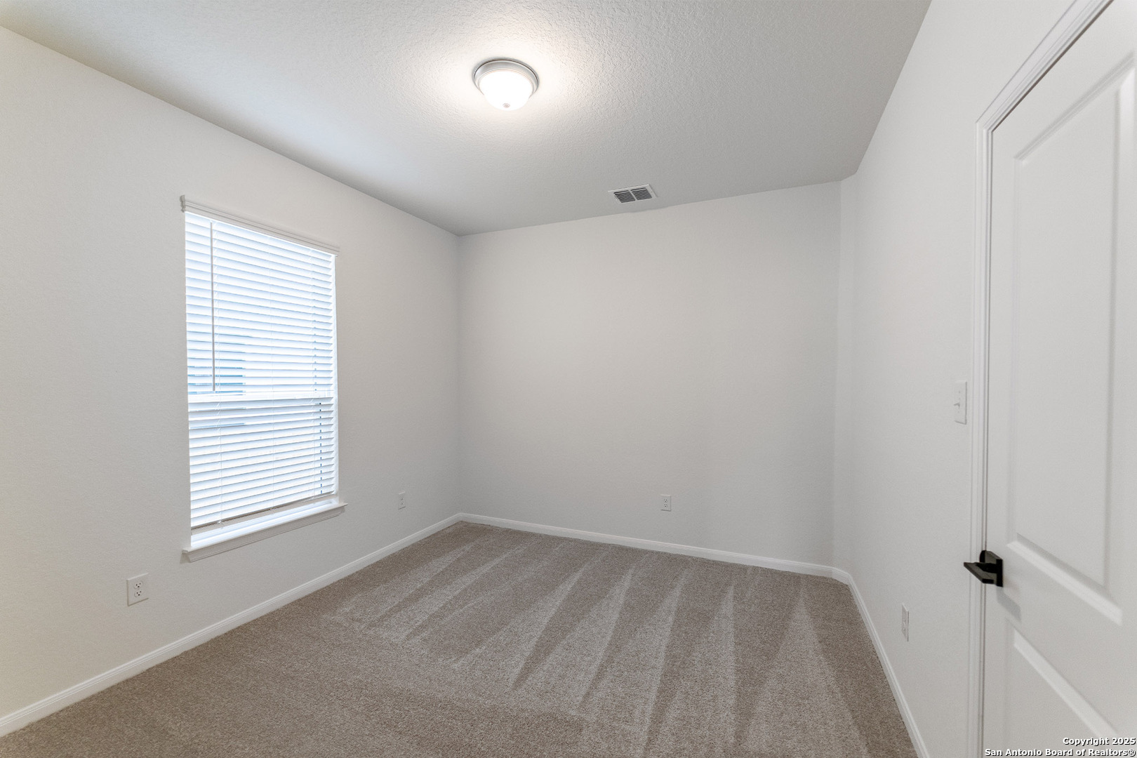 162 Ednie Lane Mico TX 78066