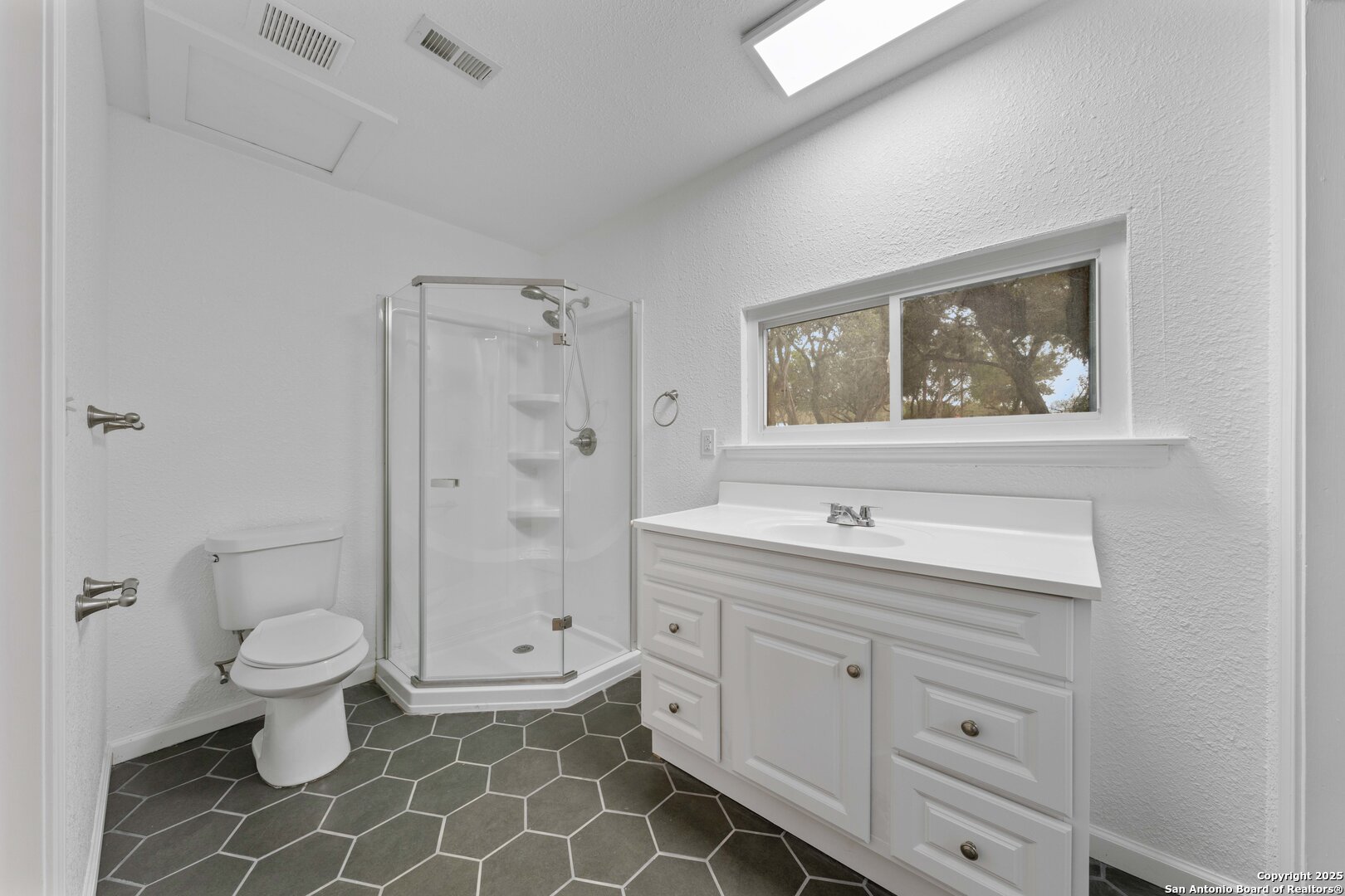 143 Park Drive Pipe Creek TX 78063
