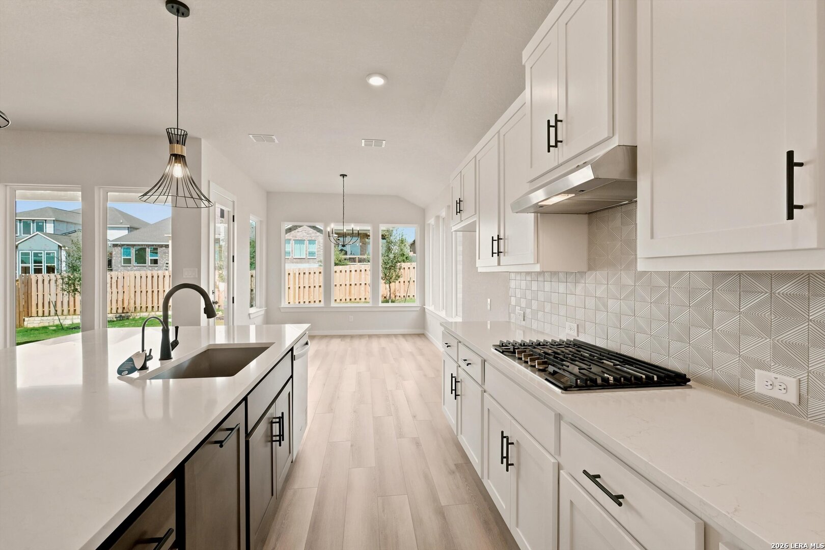 27521 Golden Crest Boerne TX 78006