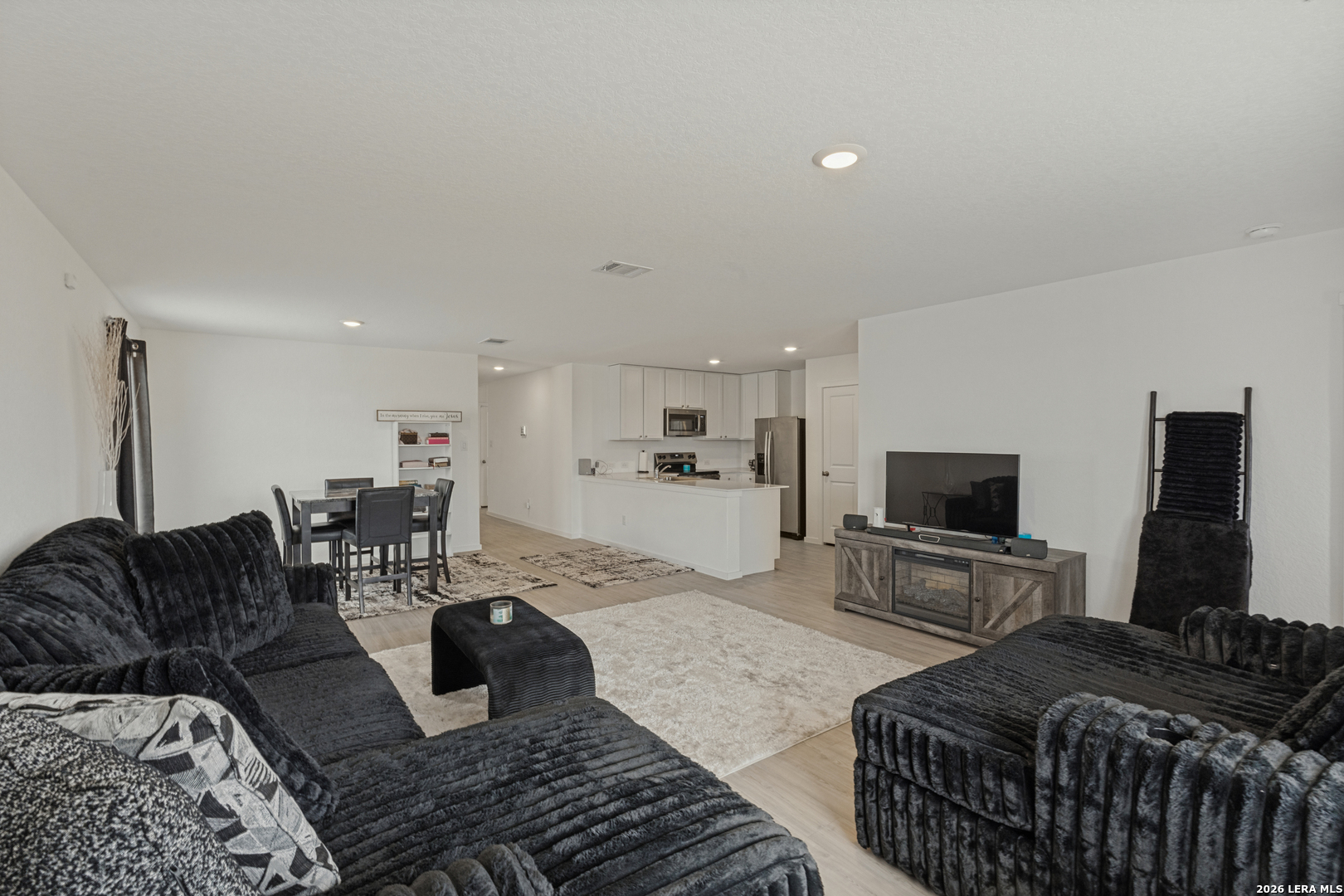 913 Riviera Court Seguin TX 78155