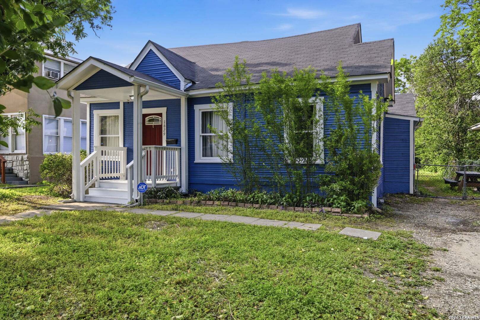 1629 W Woodlawn San Antonio TX 78201