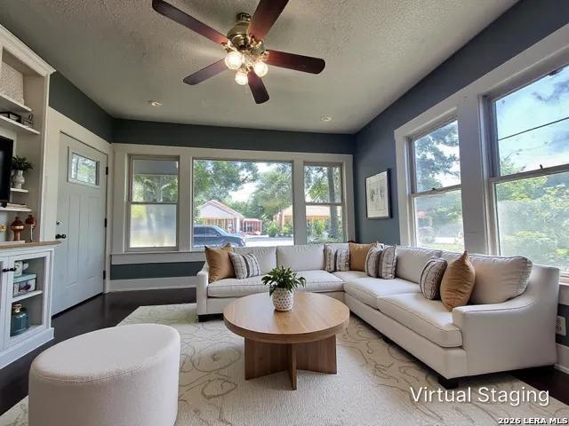 423 Barrett Place San Antonio TX 78225