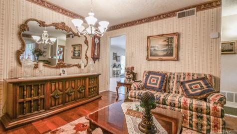 10202 Bull Run Street San Antonio TX 78230