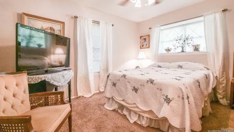 10202 Bull Run Street San Antonio TX 78230