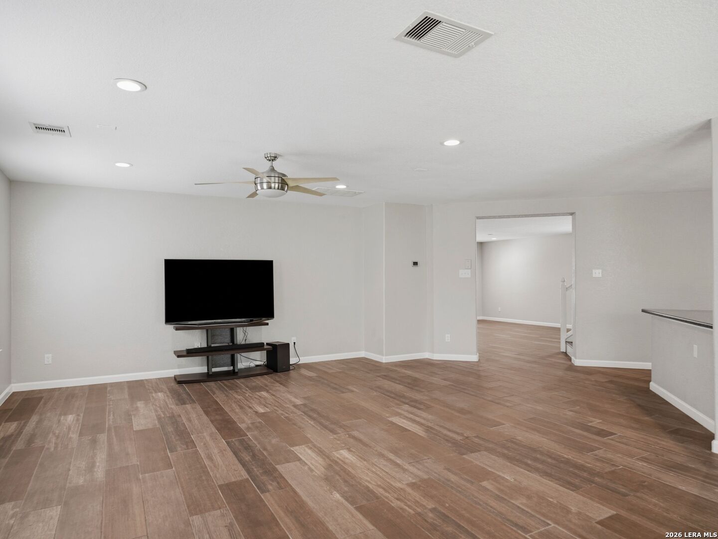 6605 Wood Bench Live Oak TX 78233