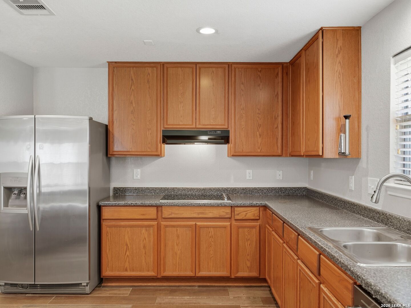 6605 Wood Bench Live Oak TX 78233