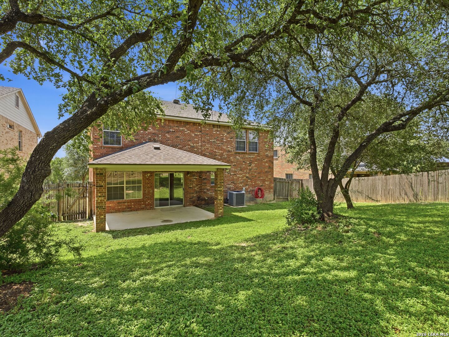 6605 Wood Bench Live Oak TX 78233
