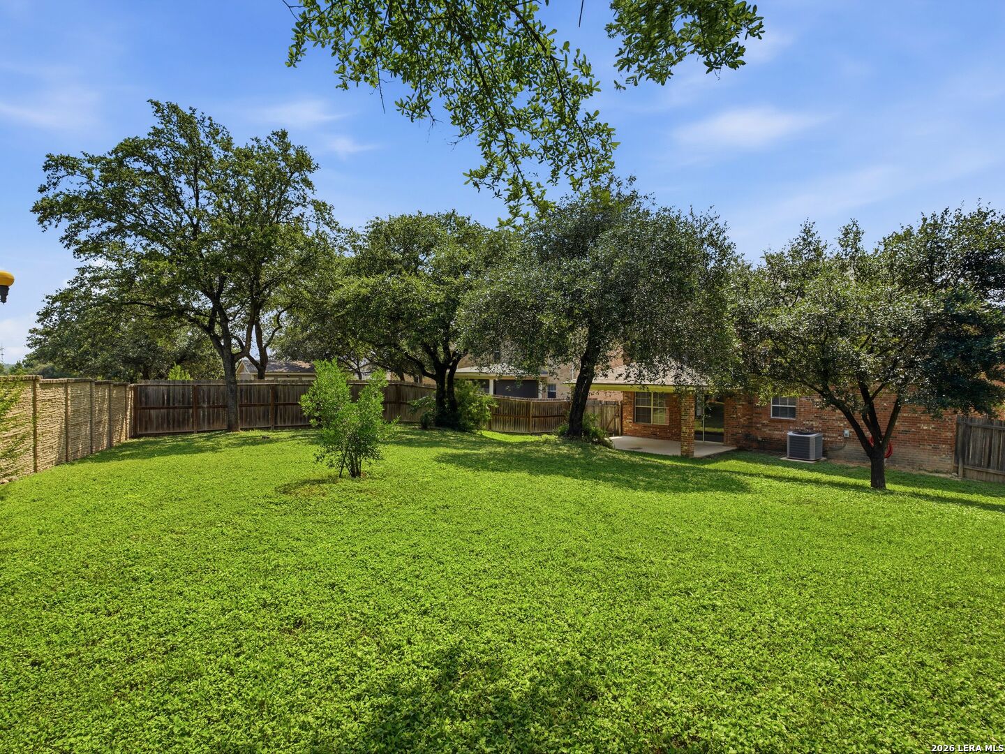 6605 Wood Bench Live Oak TX 78233
