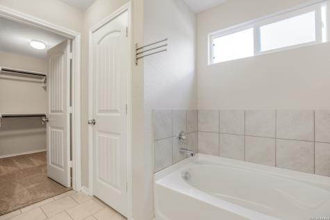 2602 Indian Forest San Antonio TX 78244