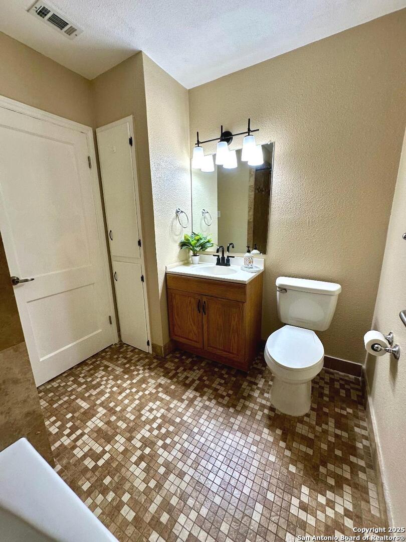 411 W Hart Avenue San Antonio TX 78214