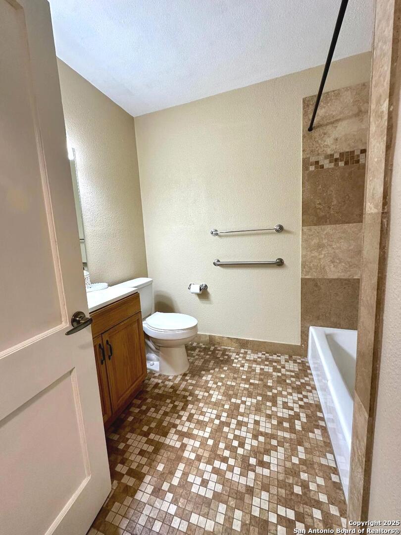 411 W Hart Avenue San Antonio TX 78214