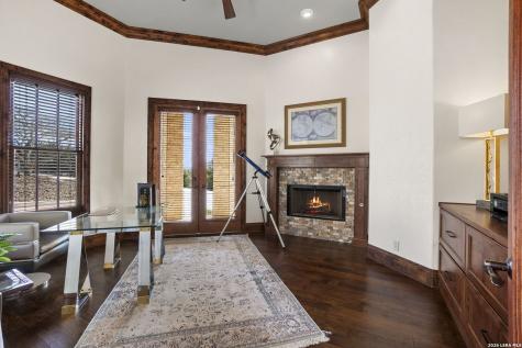 6762 Manor Hill San Antonio TX 78257