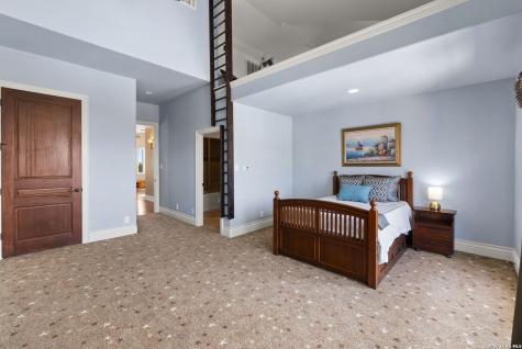 6762 Manor Hill San Antonio TX 78257