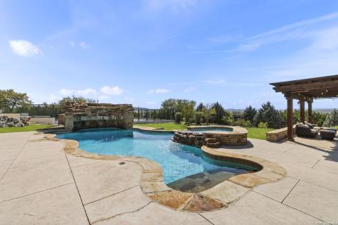 6762 Manor Hill San Antonio TX 78257