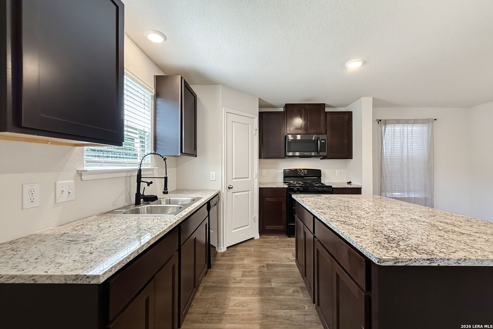 15350 Brown Violetear San Antonio TX 78253