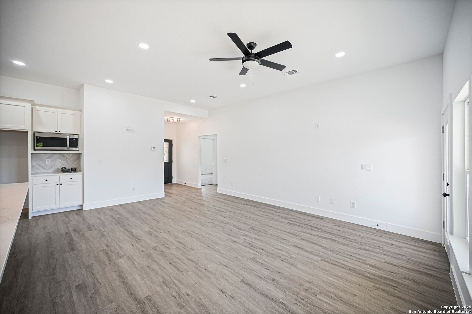 101 N John Bird Blanco TX 78606