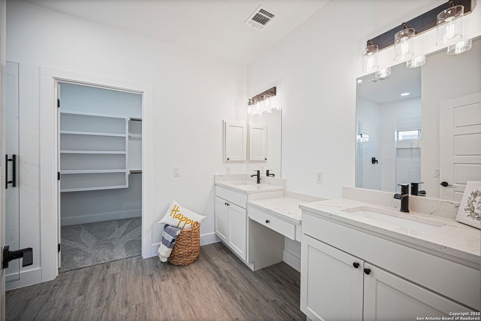 101 N John Bird Blanco TX 78606