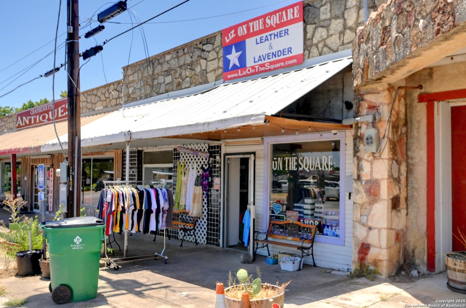 101 N John Bird Blanco TX 78606