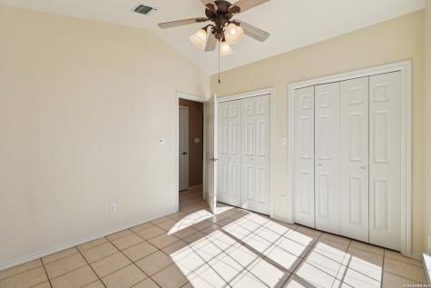 632 Oak Valley Kerrville TX 78028