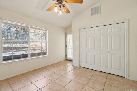 632 Oak Valley Kerrville TX 78028