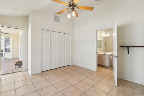 632 Oak Valley Kerrville TX 78028