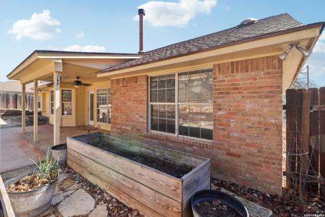632 Oak Valley Kerrville TX 78028