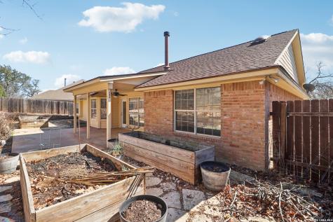 632 Oak Valley Kerrville TX 78028