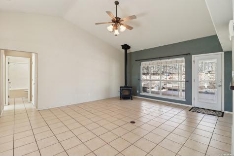 632 Oak Valley Kerrville TX 78028