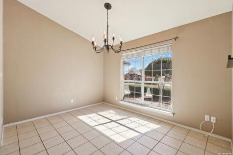 632 Oak Valley Kerrville TX 78028
