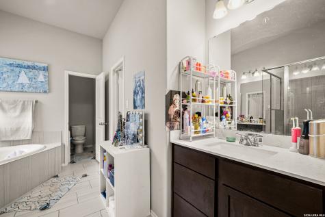14318 Hallows Grove San Antonio TX 78254