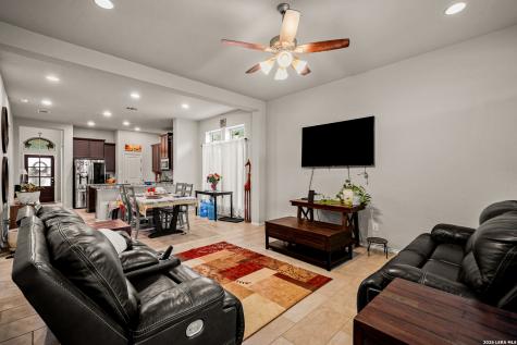14318 Hallows Grove San Antonio TX 78254