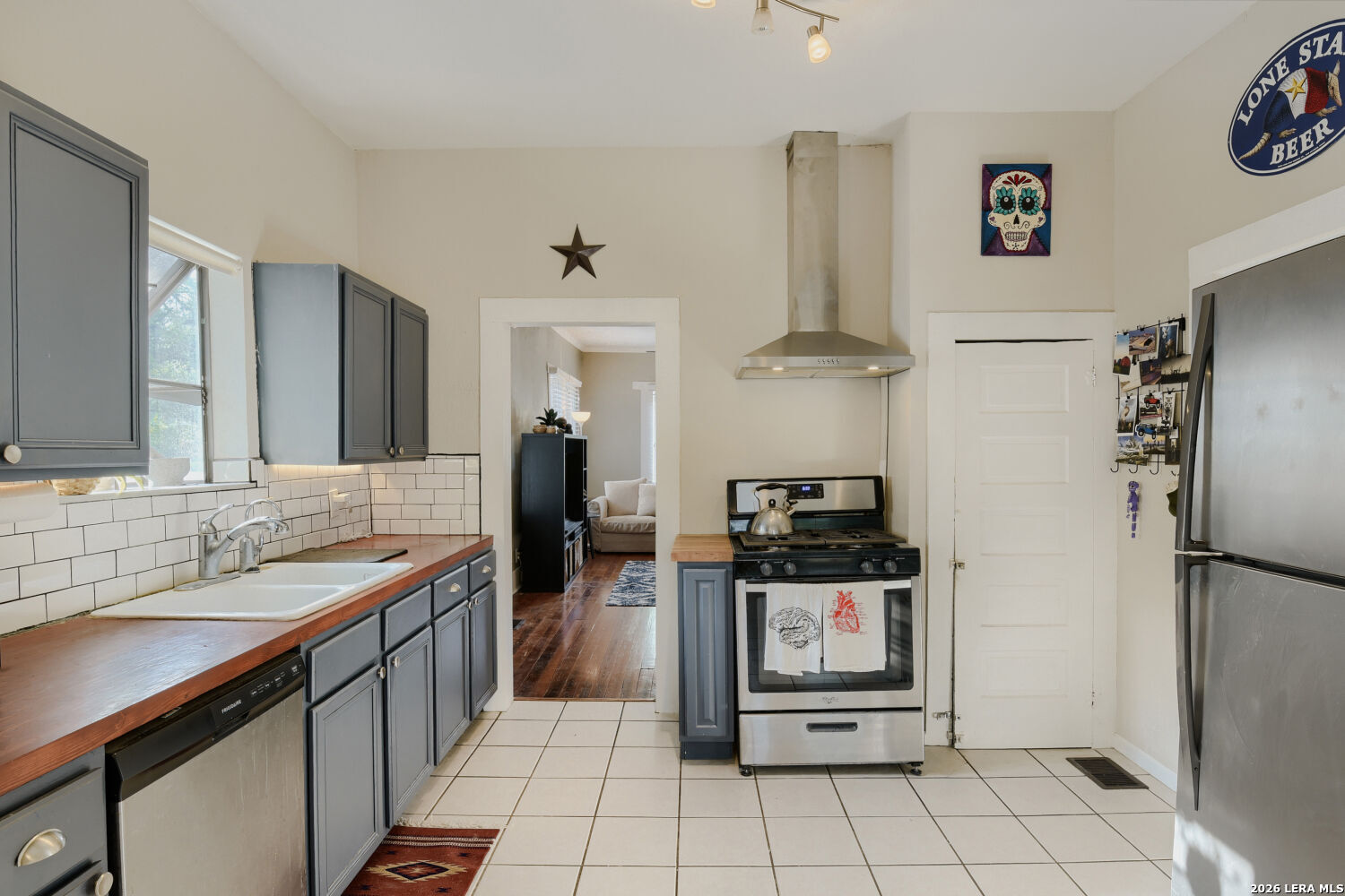 608 E Mistletoe San Antonio TX 78212