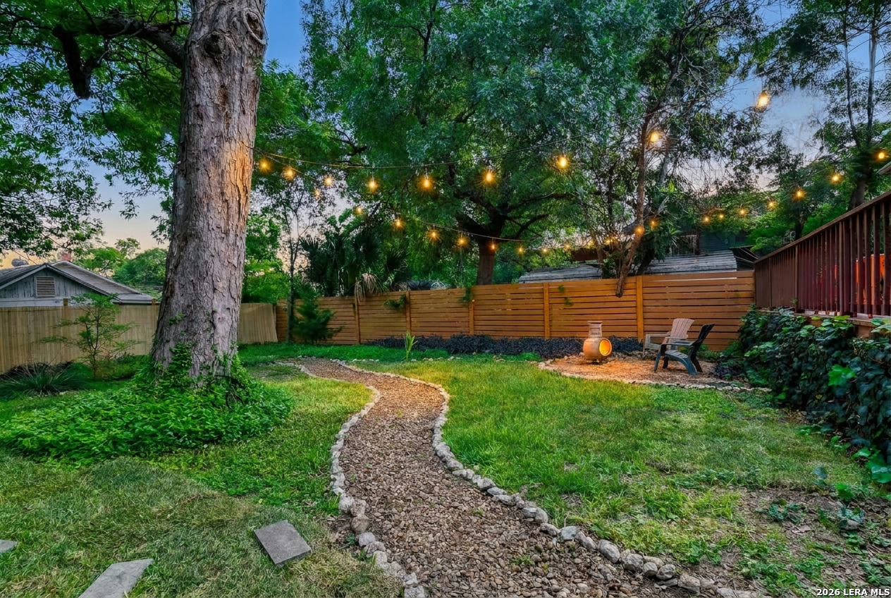 608 E Mistletoe San Antonio TX 78212