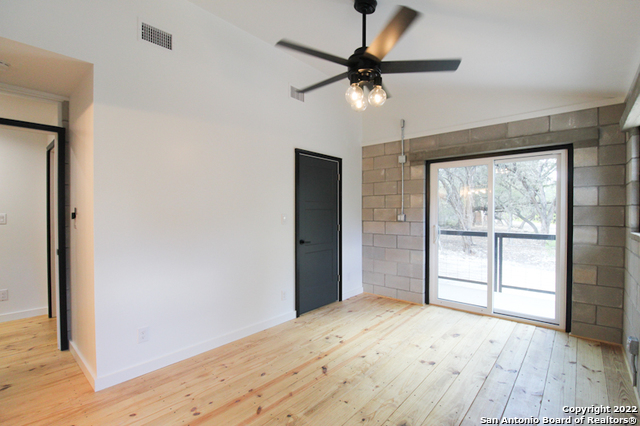 242 White Bass Drive Lakehills TX 78063