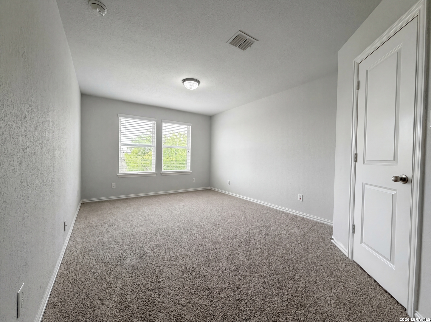 8910 Olmstead Converse TX 78109